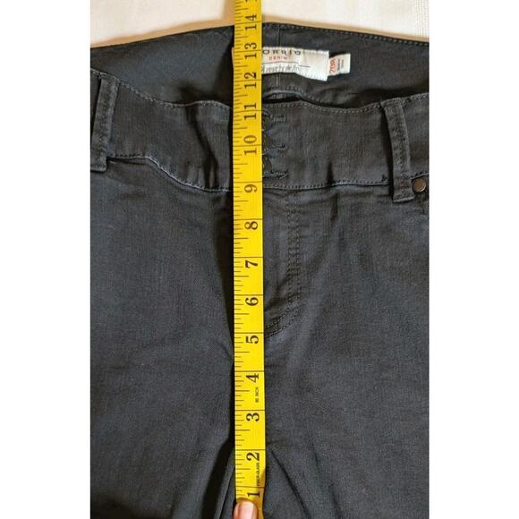 Torrid Black Denim Embroidered Rose Flower Power Stretch Denim Jegging Size 20R - Picture 8 of 10